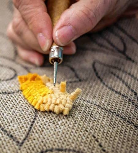 detail of hooking